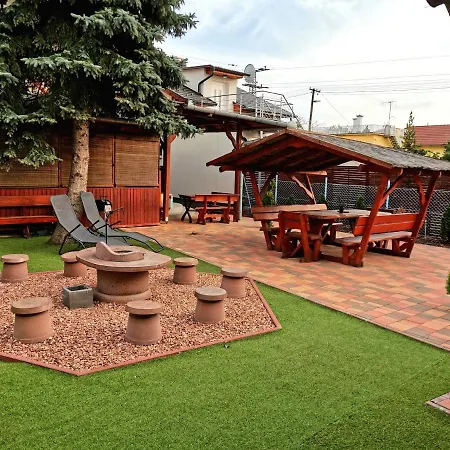 Varga Vendeghaz Apartament *