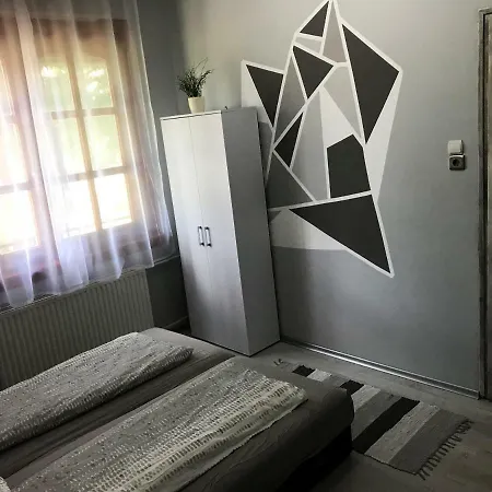 Varga Vendeghaz Apartament Tiszakécske